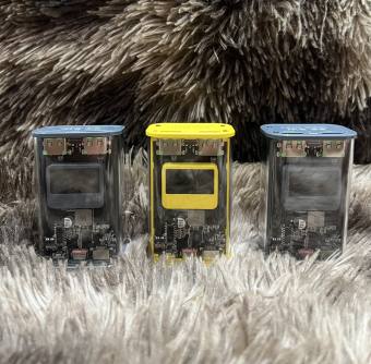 Box sạc dự phòng 22.5W trong suốt 2 cell 21700, mạch sạc nhanh QC 4.0.