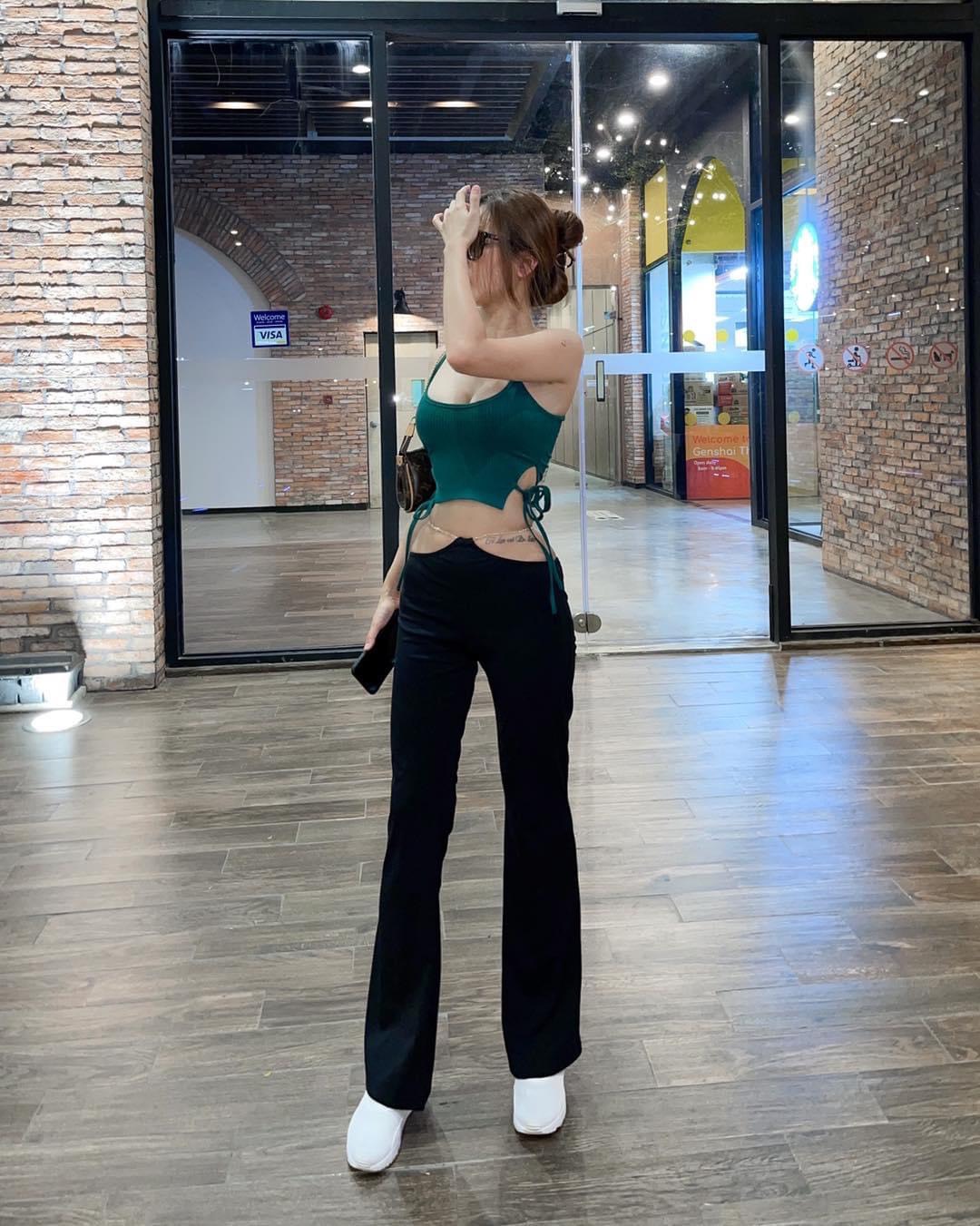 Quần ống loe thắt xích khoe eo siêu đỉnh ,quần tây ống loe nữ kèm dây xích móc eo tôn dáng