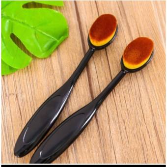 Cọ đánh kem nền kiểu bàn chải.