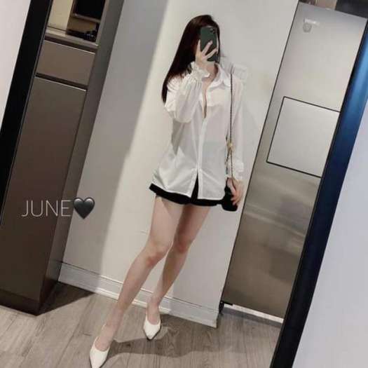 Korea Áo sơ mi nữ trắng đi học tay dài bo nhúm cổ bẻ  siêu  HoT !!!