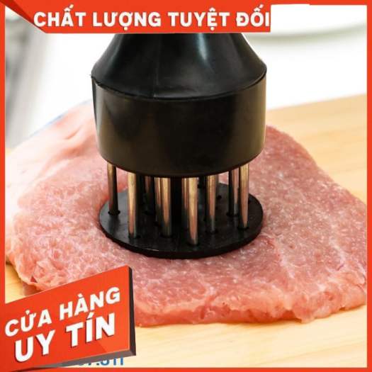 Dụng cụ l&agravem mềm thịt xăm da heo quay gi&ograven. Dụng cụ xăm thịt loại lớn 21 kim.