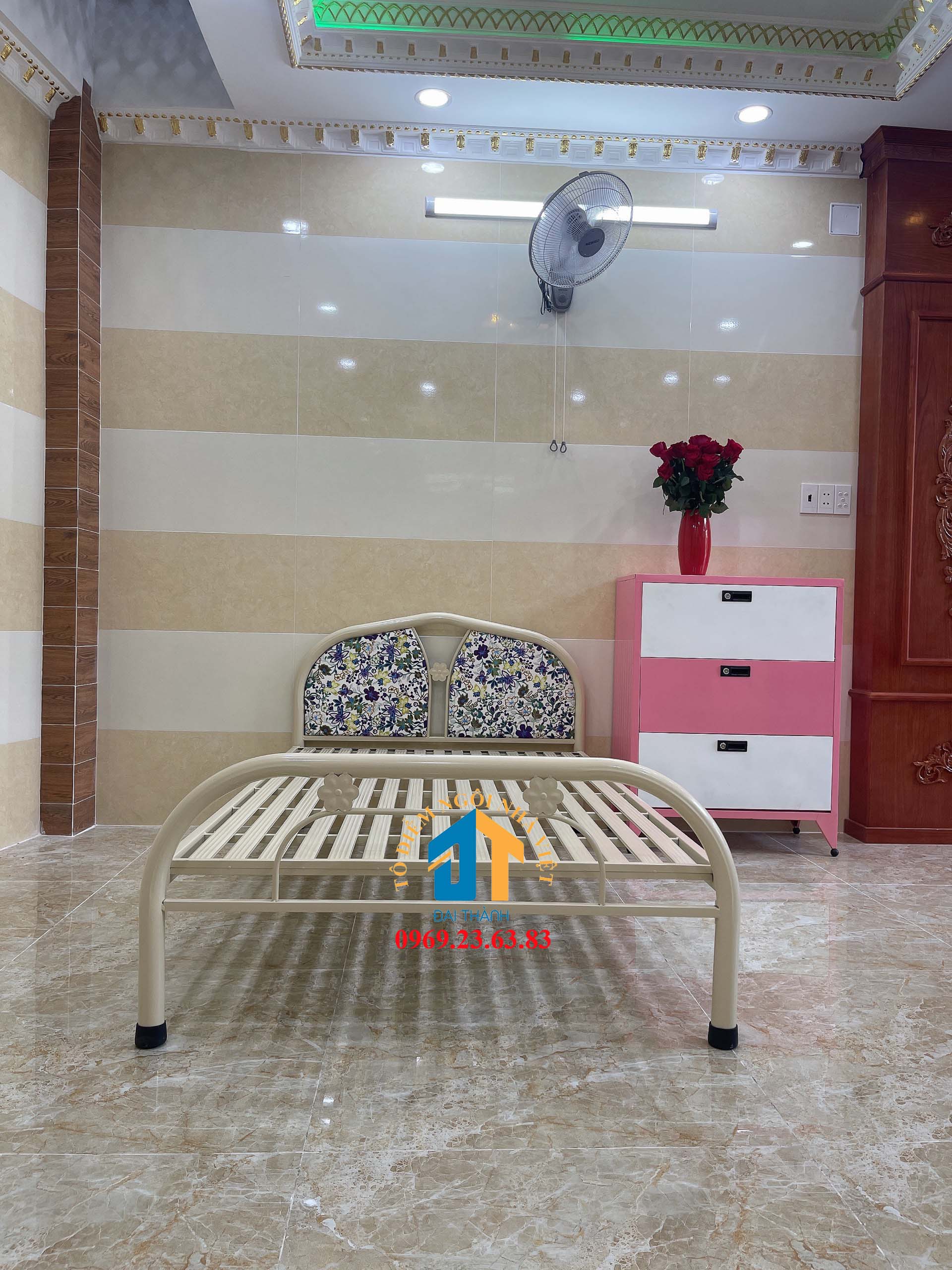 Giường sắt kích thước ngang 1M2 dài 2M – GS363 mẫu đơn giản, tiện dụng, dễ dàng tháo ráp di chuyển.