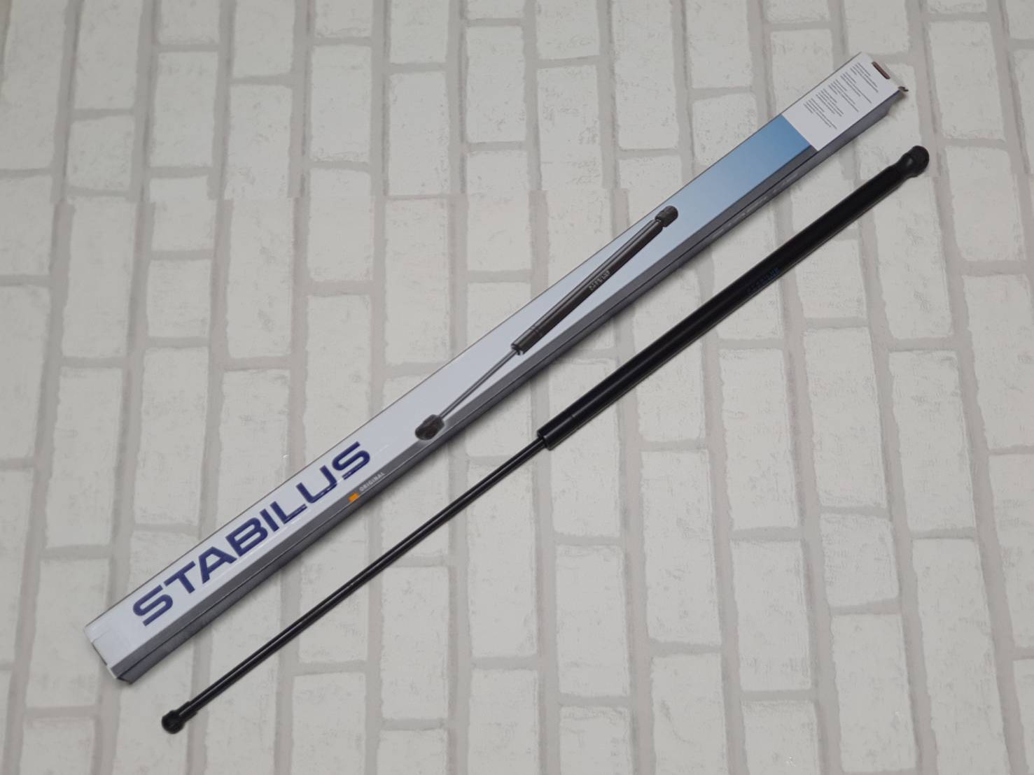 โช๊คฝากระโปรงหน้า (1 ข้าง) Toyota Camry ACV30 ( 2001 - 2006 ) Gas spring bonnet Stabilus 358286 / Stabilus358286 ราคา 880 บาท*ส่งฟรี