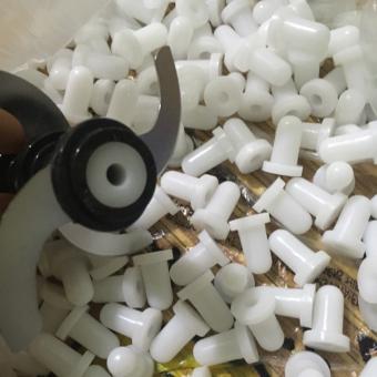 Núm trắng lưỡi dao máy xay osaka