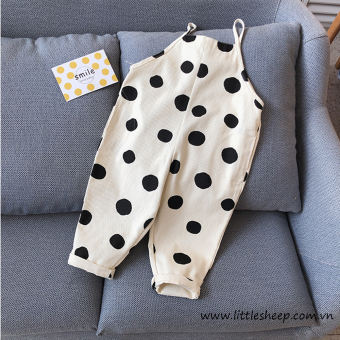 Quần yếm màu trắng chó đốm