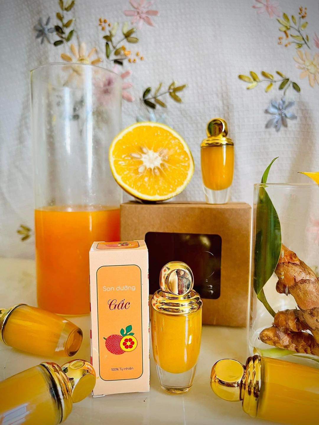 Son dưỡng môi gấc nghệ hạnh nhân Mẹ Hana