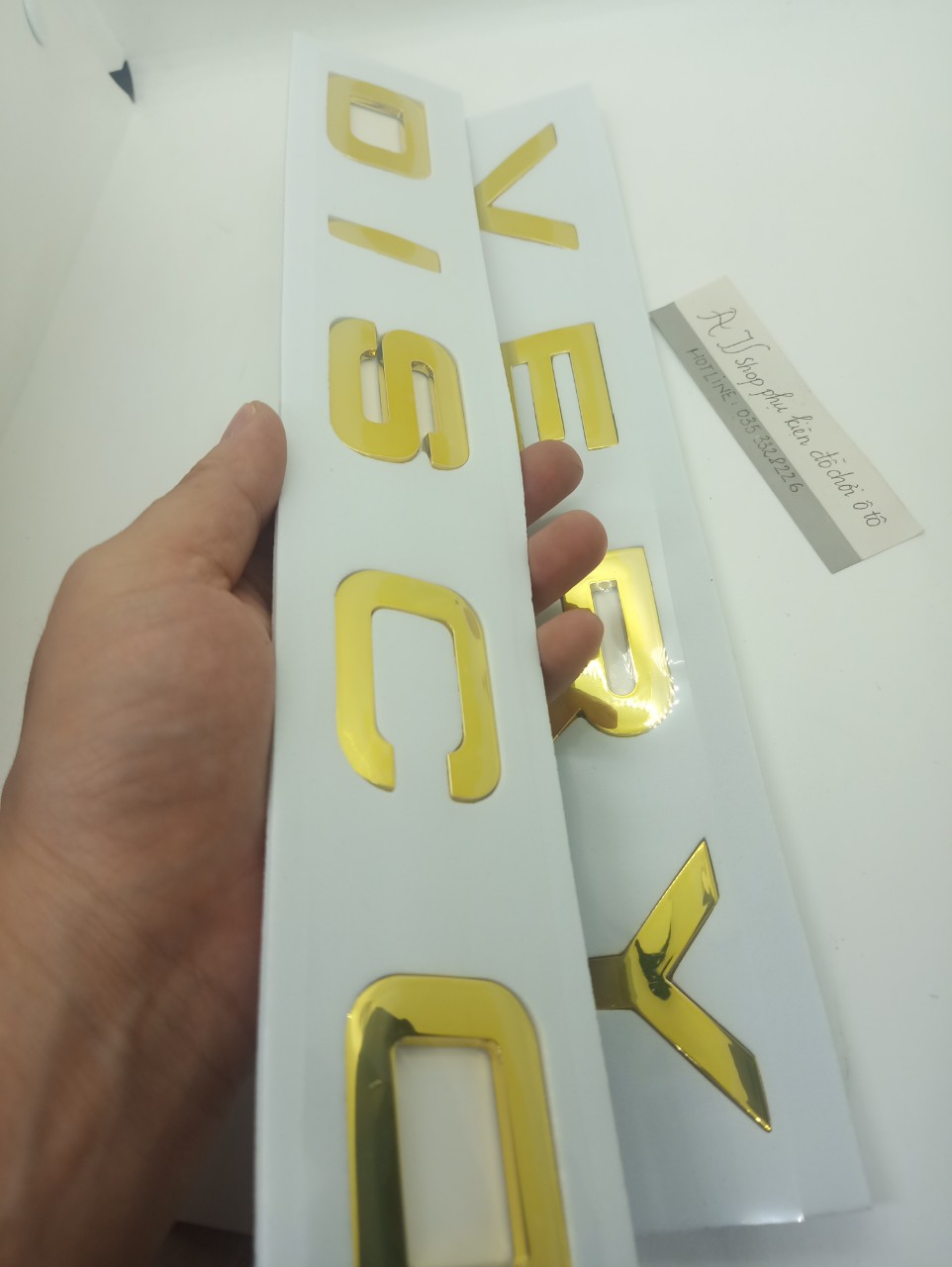 Tem chữ Discovery dán xe, đề can discovery 3D nổi dán xe ô tô màu vàng