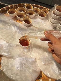 BÁNH TRÁNG CHẤM SỐT MUỐI TẮC