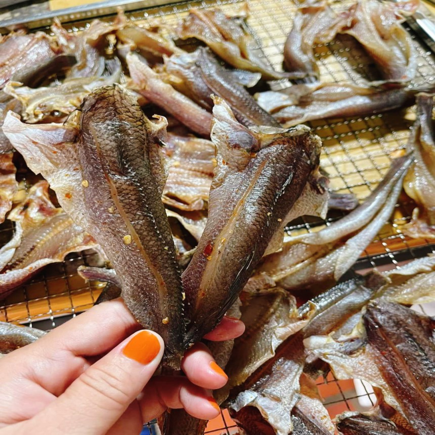 Khô cá lóc, vị vừa ăn, thơm ngon đậm đà, không mặn, Khô Ông Chín
