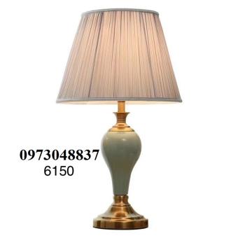 Đèn bàn - Đèn ngủ để bàn tặng kèm bóng LED  6150