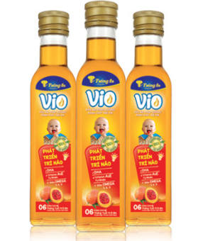 VIO Dầu Gấc dinh dưỡng cho Bé - Chai 250ml