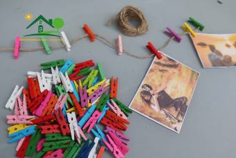 Bộ 25-50 Kẹp Gỗ Mini Treo Hình Ảnh Nhiều Màu Size 0.3x3cm + Tặng 2m Dây Thừng