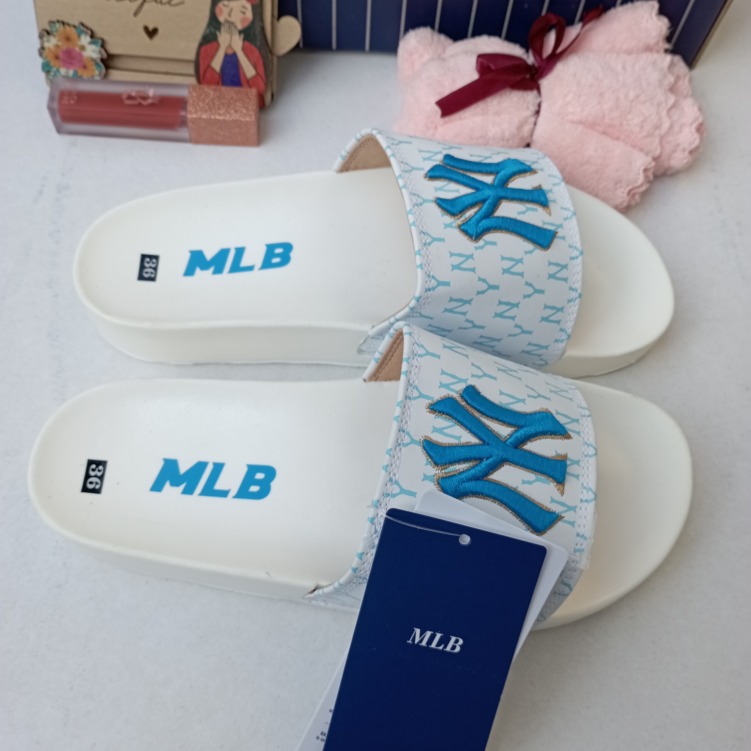 Dép unisex 𝐌𝐋𝐁 𝗡𝗬 nữ Màu XANH - dép mlb gv quai ngang thể thao nữ Thêu NY nỗi nhiều màu - Dép NY Quai Ngang Nam Nữ - dép ny nữ - dép ny nam - dép mlb quai ngang - dép mlb giá rẻ - dép mlb ny