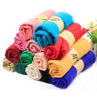 Khăn Quàng Cổ HM Ngẫu Nhiên.