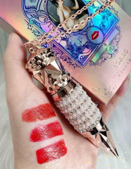 SON NỮ HOÀNG 3IN1 AGAG - 1 THỎI SON 3 MÀU SON