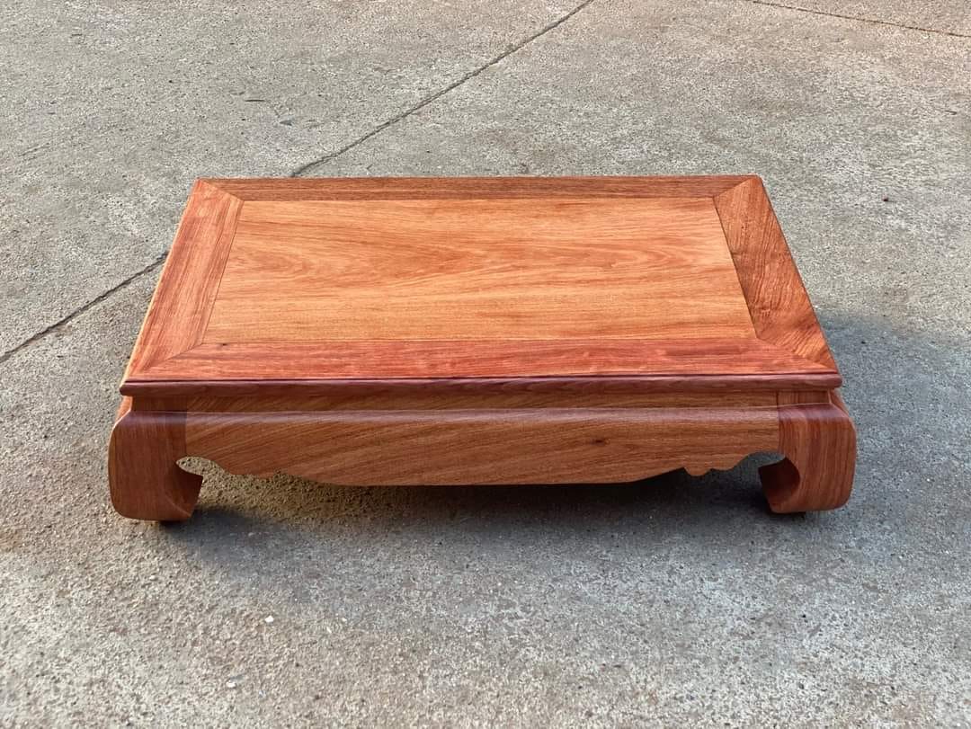 kỉ trơn gỗ hương lào kích thước 30 cm x 40 cm cao 10 cm.