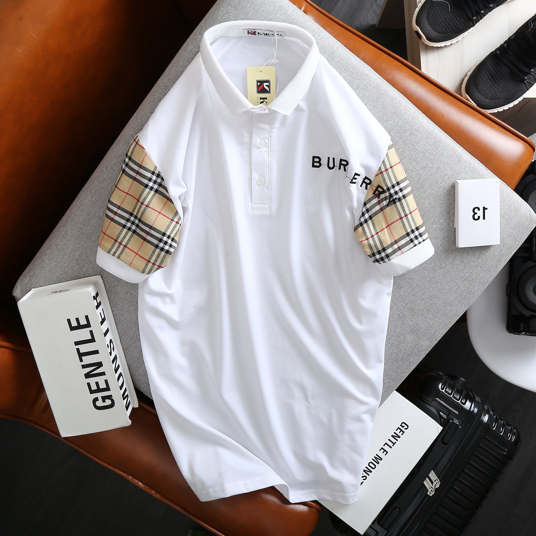 Áo thun nam logo BURBERRY họa tiết viền tay phối sọc CARO lịch lãm