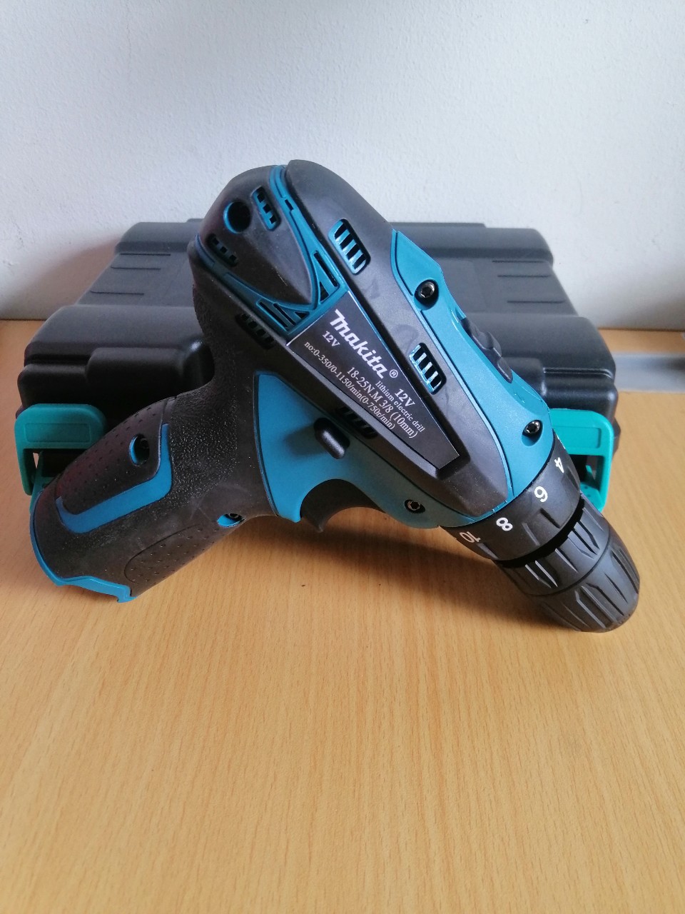 Thân máy khoan pin 12V Makita - Có hộp nhựa