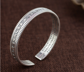 VÒNG TAY KHẮC OM MANI PADME HUM TÂY TẠNG - VT217