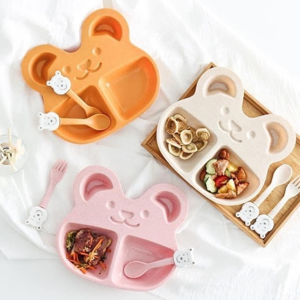 Set Khay ăn dặm lúa mạch hình gấu kèm muỗng và nĩa cho bé