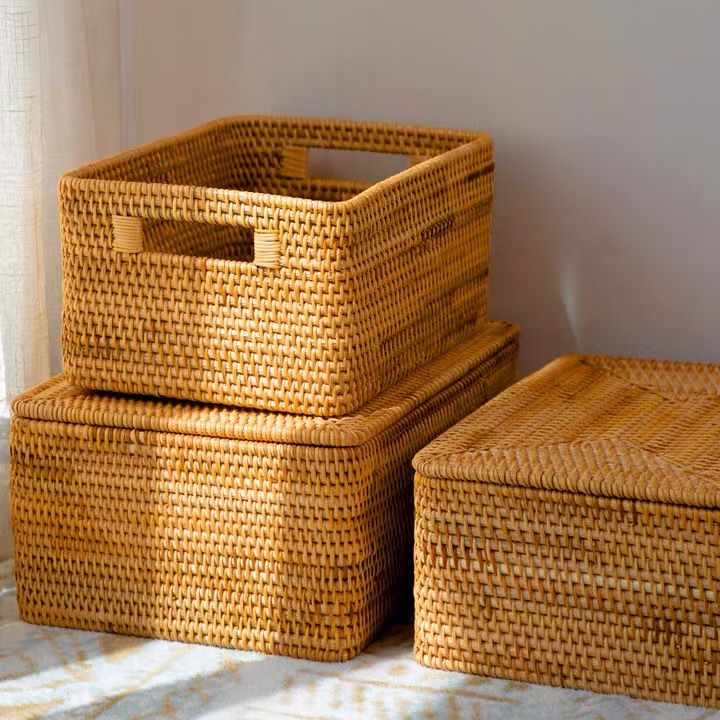 ตะกร้าหวาย มีฝาปิด กล่องเก็บของ ตะกร้าวินเทจ ตะกร้าสาน หวายธรรมชาติ สี่เหลี่ยม ตกแต่งสำหรับห้องน้ำห้องนั่งเล่น Basket of Vietnam ราคา 539 บาท*ส่งฟรี