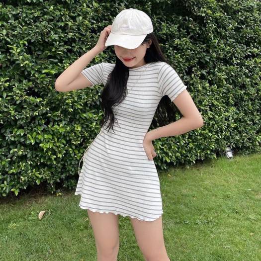 Váy xuông cotton kẻ ngang sọc đen trắng | Shopee Việt Nam