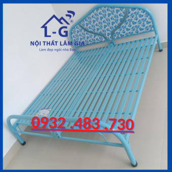 Giường sắt ống tròn bọc nệm đầu giường 1m6x2m_màu xanh dương