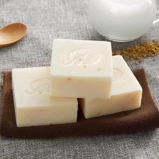 1 Cục Xà Phòng Cám Gạo Thái Lan Jam Rice Milk Soap