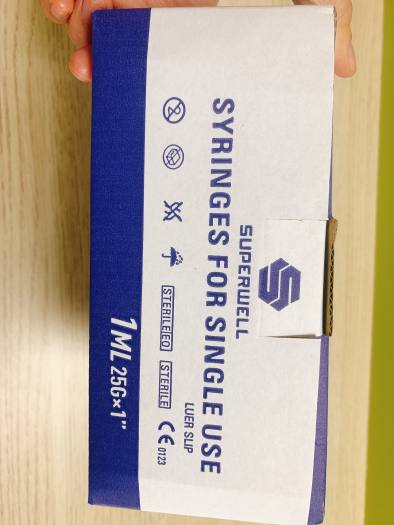 Bơm Tiêm Tự Khóa Superwell 0.5ml