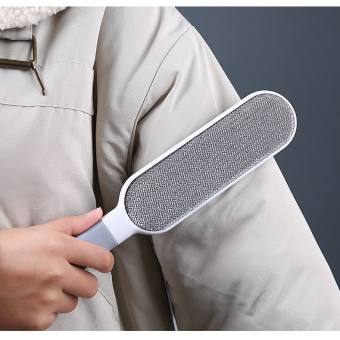 Dụng cụ quét bụi lông xù quần áo thiết kế thông minh