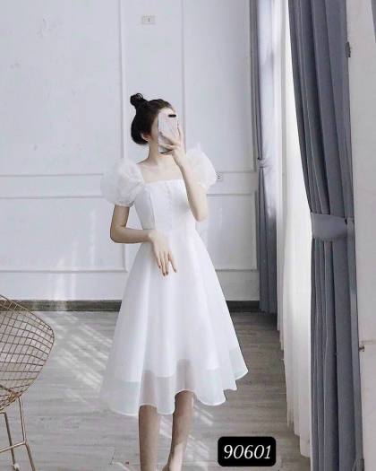 Đầm trễ vai tay dài phong cách quý tộc gợi cảm