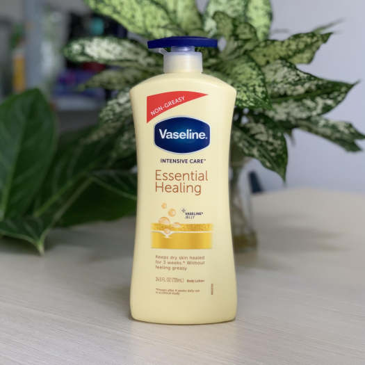 Dưỡng Thể Vaseline Intensive Care Essential Healing 600ml xách tay Mỹ