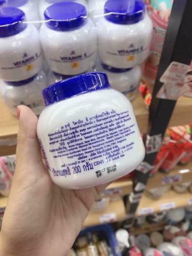 Kem Vitamin E dưỡng ẩm trắng da Thái Lan