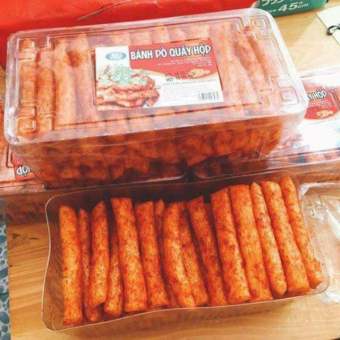 1 HỘP BÁNH QUẨY PÒ THƠM NGON  KHOẢNG 70 CHIẾC