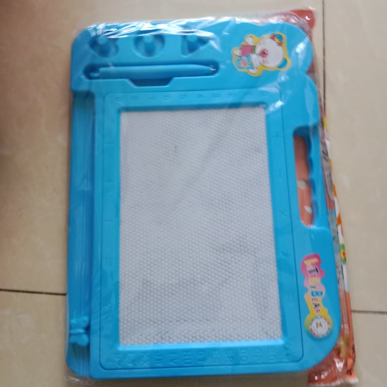Bảng tập viết tự xóa