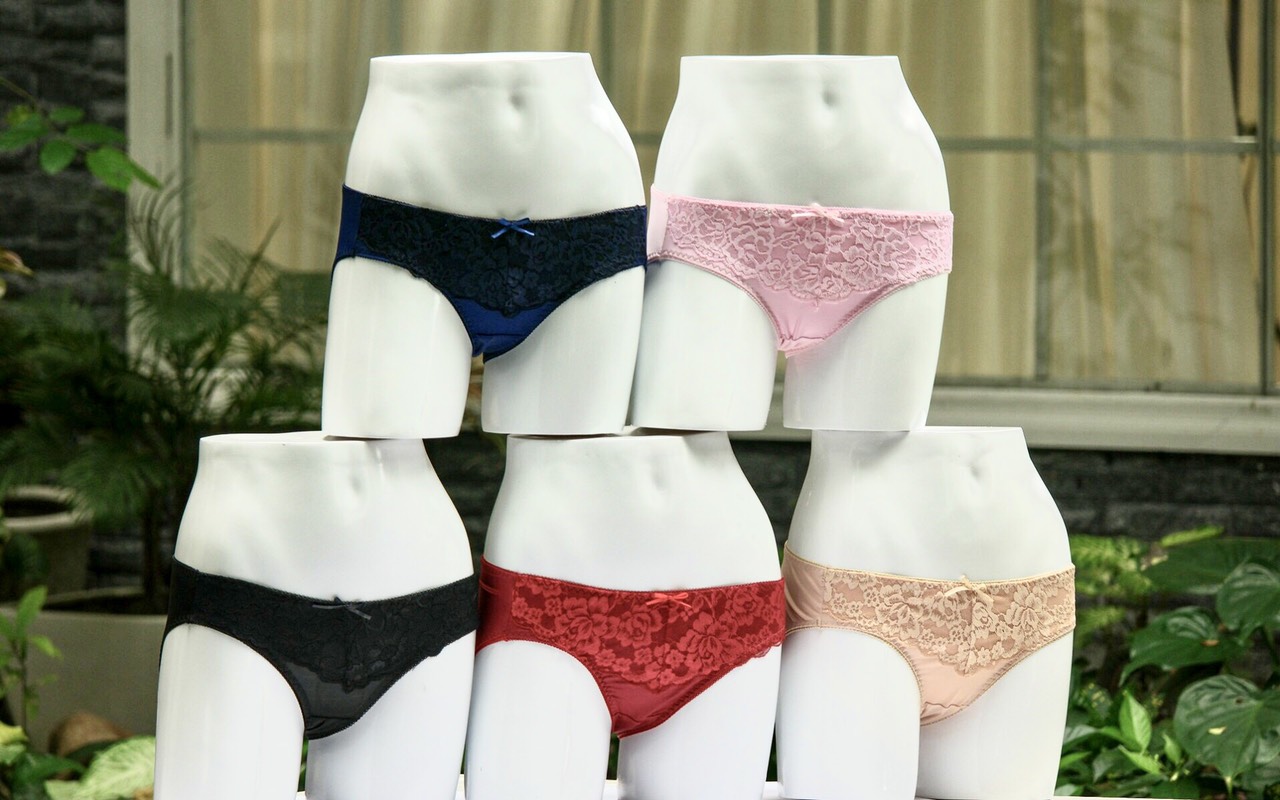 Combo 10 Quần lót nữ chất liệu thun lạnh pha ren và ren mềm mại, quyến rũ, thoáng mát.