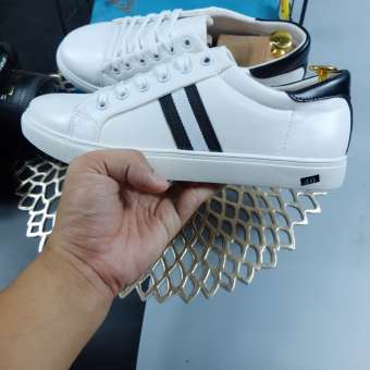 giầy nam sneaker sọc đỏ sọc xám