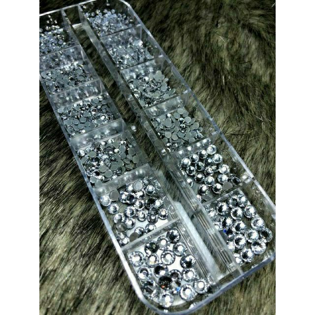 Khay đá trắng chân lưới nhiều side 1440v - sinailmi