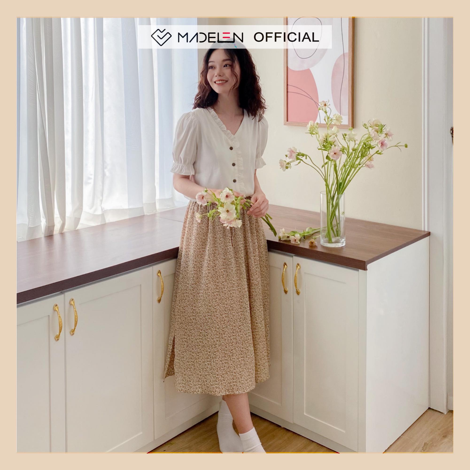 Chân váy xẻ tà hoa nhí be madelen