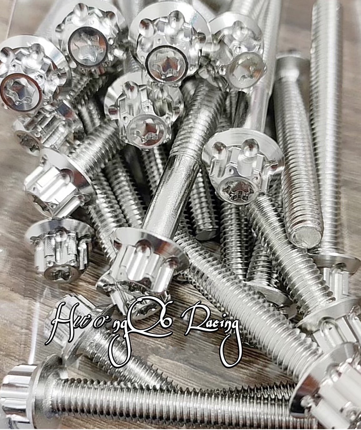 Bộ Ốc Lốc Máy Salaya Inox 304 Dành Cho Nhiều Dòng Xe Máy