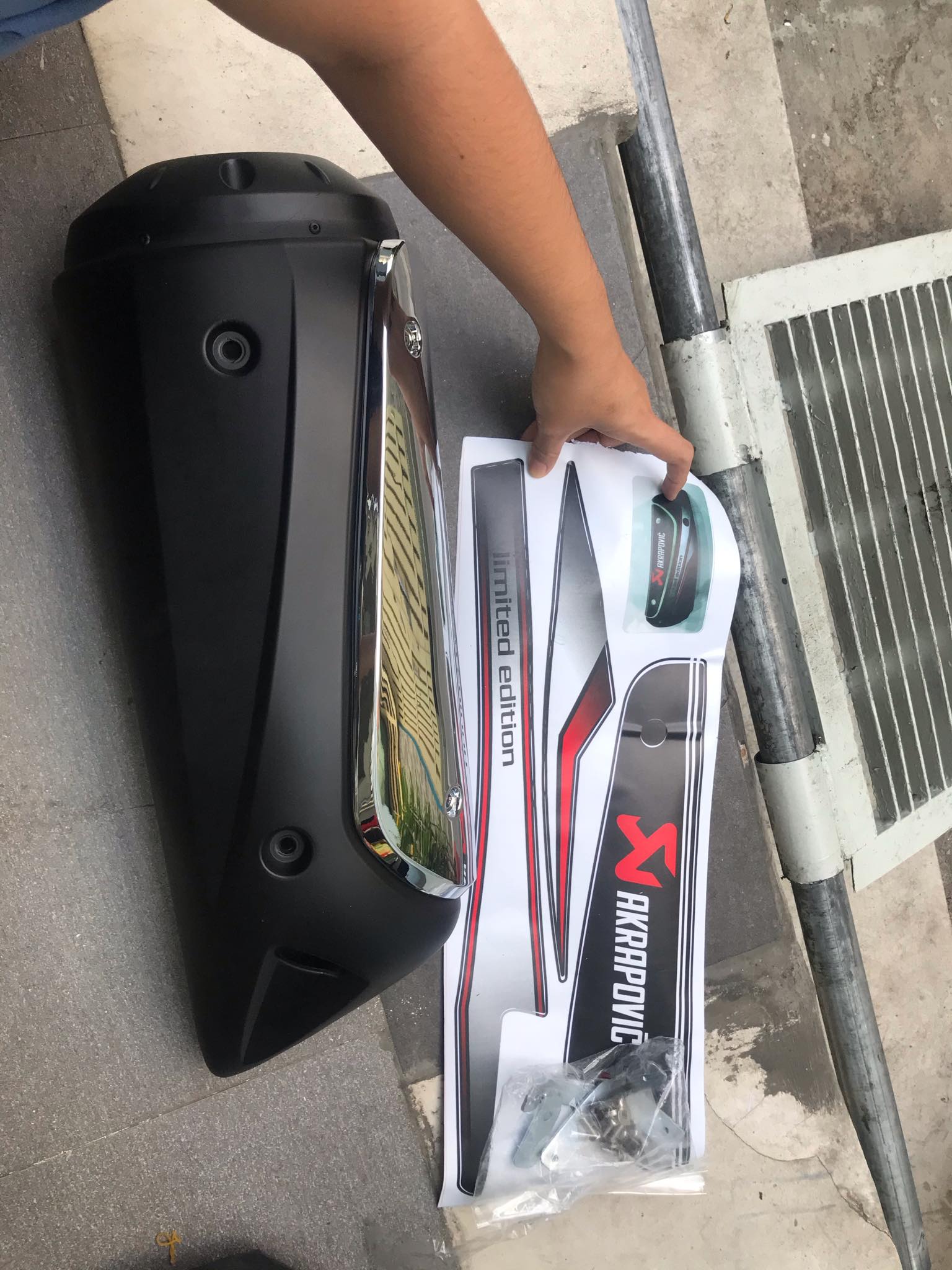 Ốp Pô SH Ý 300i cho SH 2017, 2018 và 2019. (1:1)