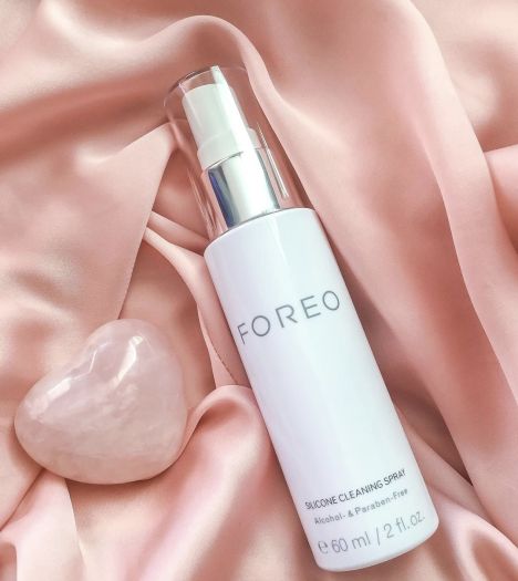Xịt vệ sinh máy rửa mặt Foreo Silicon Cleansing Spray