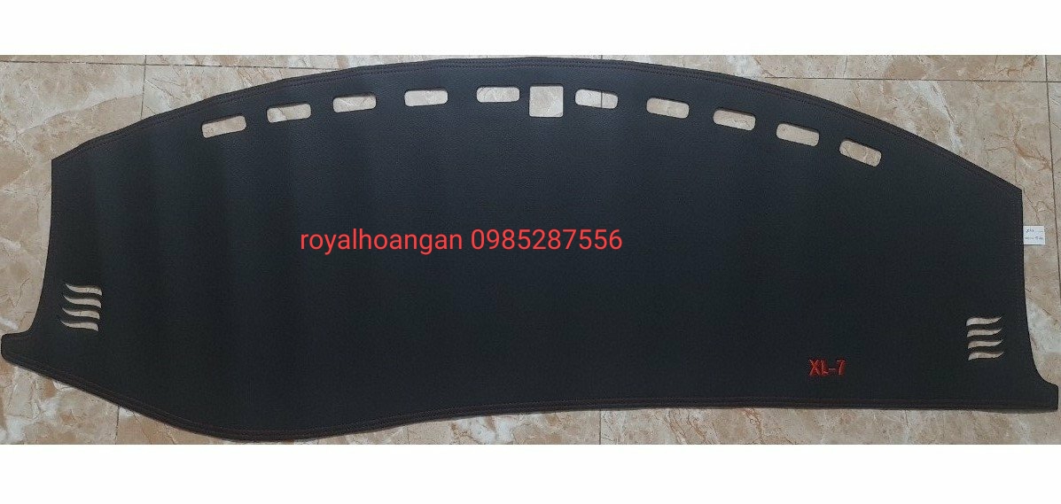 thảm taplo da vân cac bon suzuki XL7 2019 đến 2024