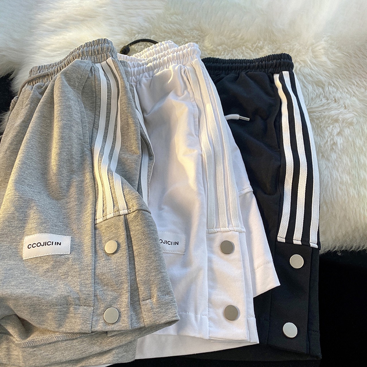 Quần short Unisex- Quần đùi Nam nữ 3 sọc phối cúc bấm cực chất