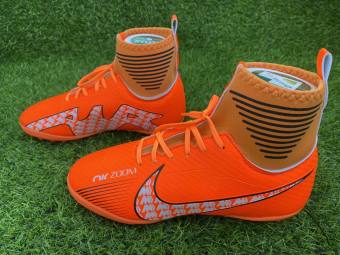 Giày cổ thun_cổ cao đá bóng_bóng đá_đá banh sân cỏ nhân tạo.