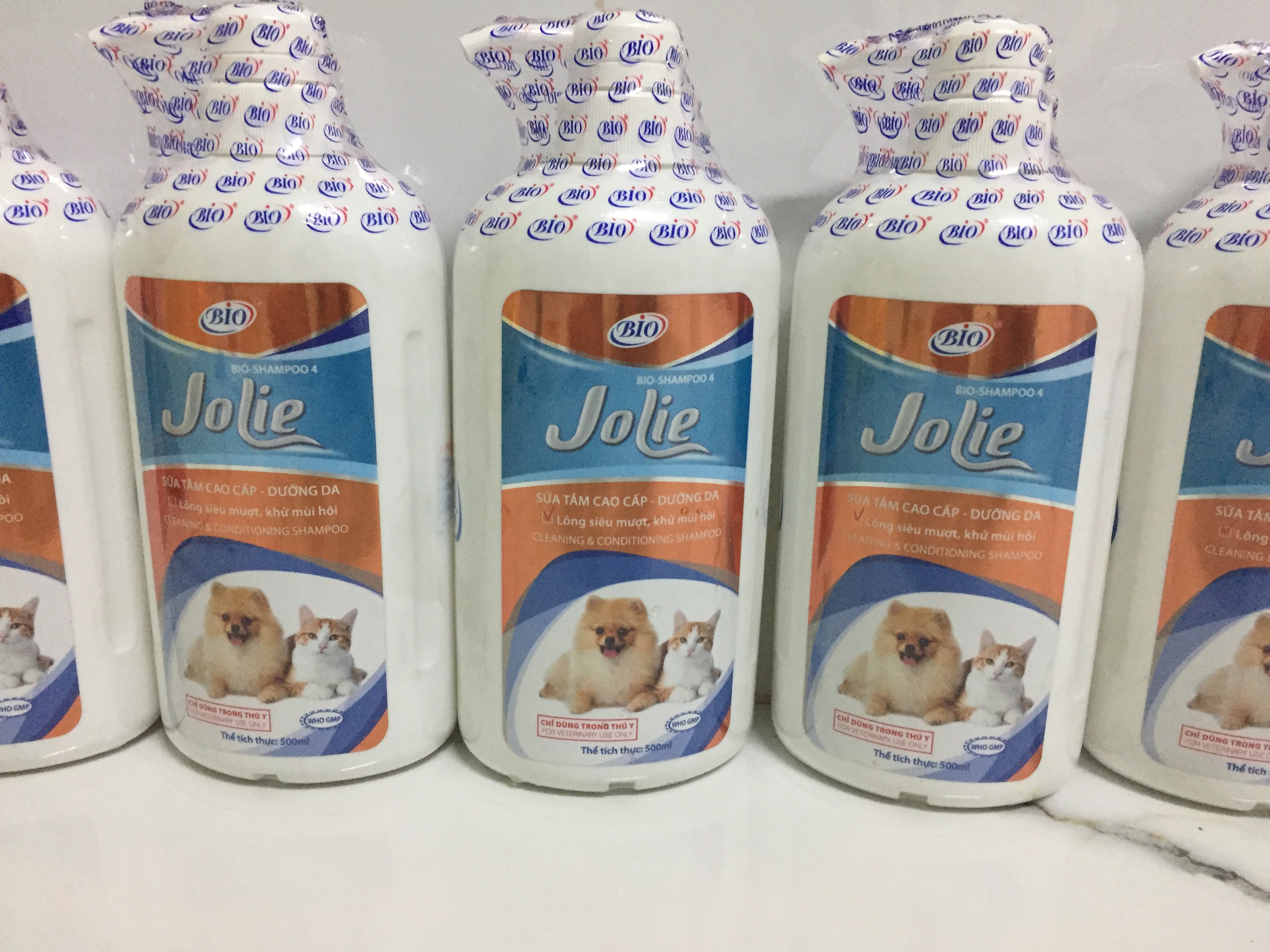 [HCM]Sữa ngăn rụng lông dưỡng da giúp lông siêu mượt khử mùi hôi Bio- Jolie 500ml