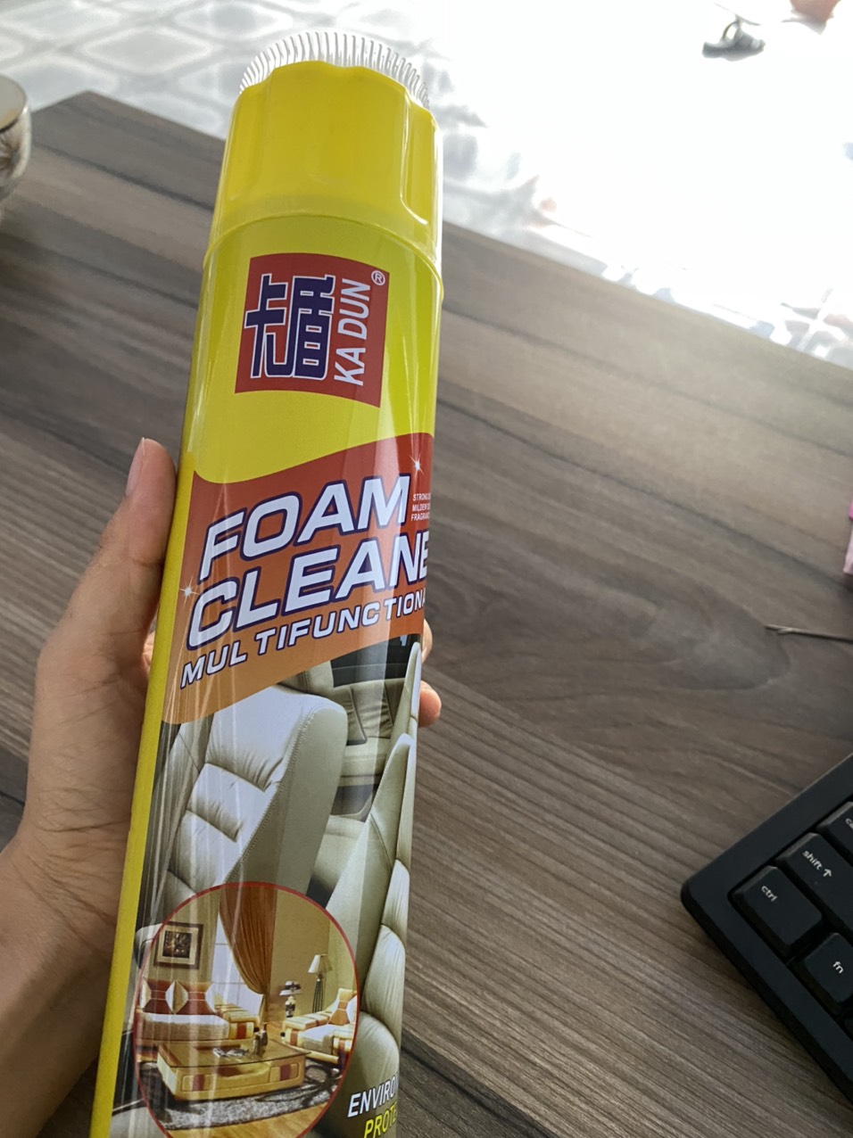 Bọt xịt tẩy đa năng nội thất ôtô foam cleaner