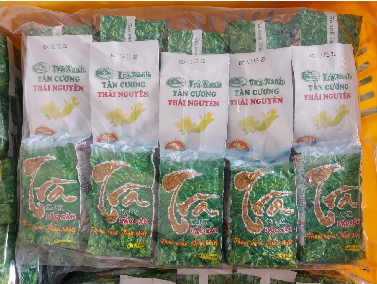 Trà xanh Tân Cương Thái Nguyên bao bì Trắng - Xanh 1kg