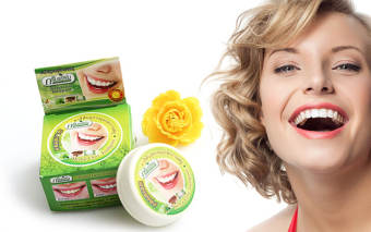 bột đánh trắng răng dừa thái lan