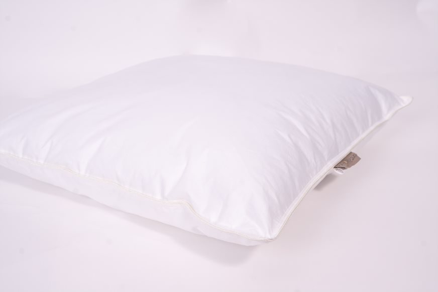 Parker&Morgan : หมอนอิงสไตล์ยุโรป รุ่น บั๊กกิ้งแฮม นุ่มแน่น ขนาด 18 นิ้ว / Buckingham Decorative Pillow 18"x18" 900g. ราคา 1,350 บาท*ส่งฟรี